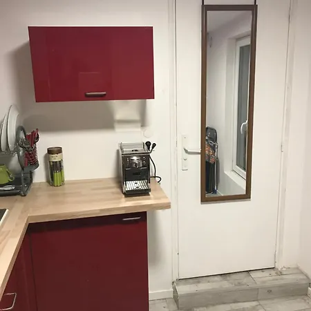 Lit Personne, Espaces Partages, 10km De Paris, 2km Du Metro Homestay